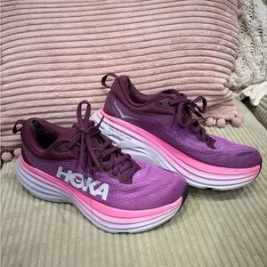 HOKA Bondi 8 Beautyberry/Grape Wine Ladies Running Sneaker 6.5 - READ